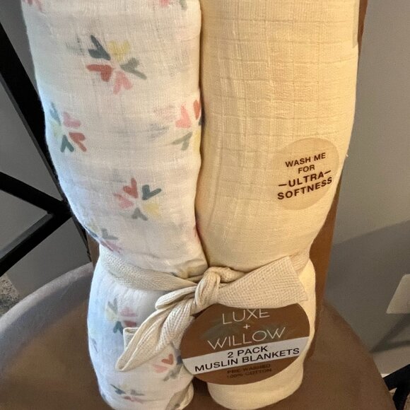 NWT Luxe + Willow 2 Pack Multi use Muslin Swaddle Baby Blankets. 100% Cotton - Picture 2 of 4